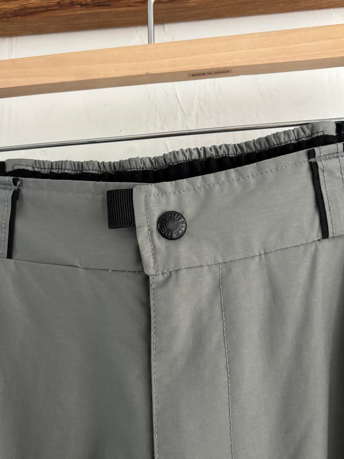 The North Face 노스페이스 그레이 하이벤트 나일론 카고 팬츠 상품이미지4