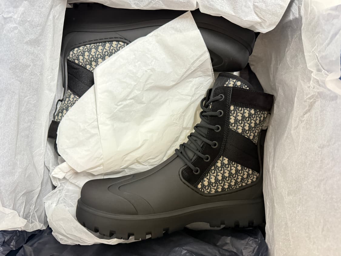 디올 오블리크 가든 레이스업 부츠 상품이미지1