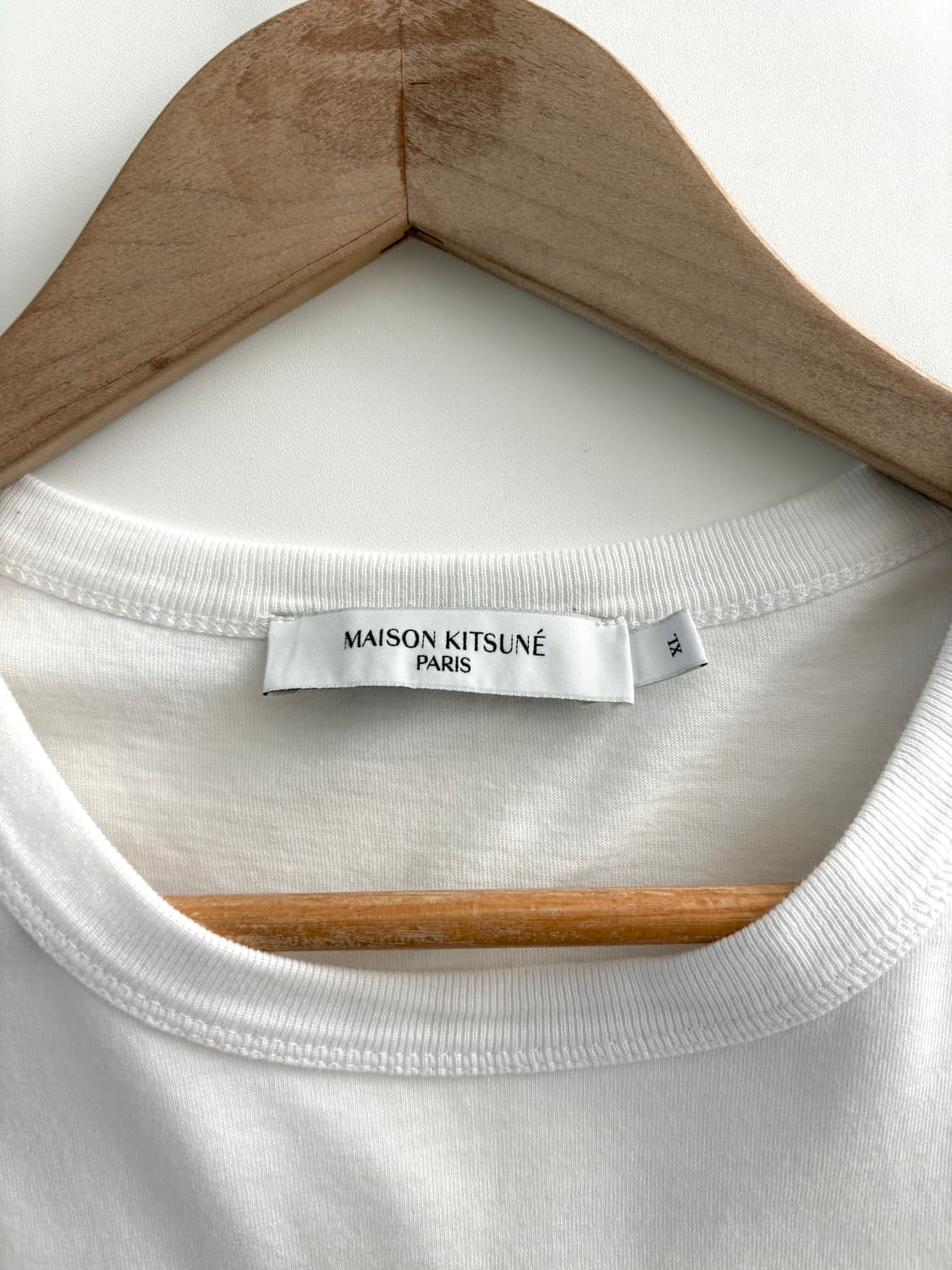 Maison Kitsune 메종 키츠네 화이트컬러 폭스헤드 패치 반팔 티 상품이미지5