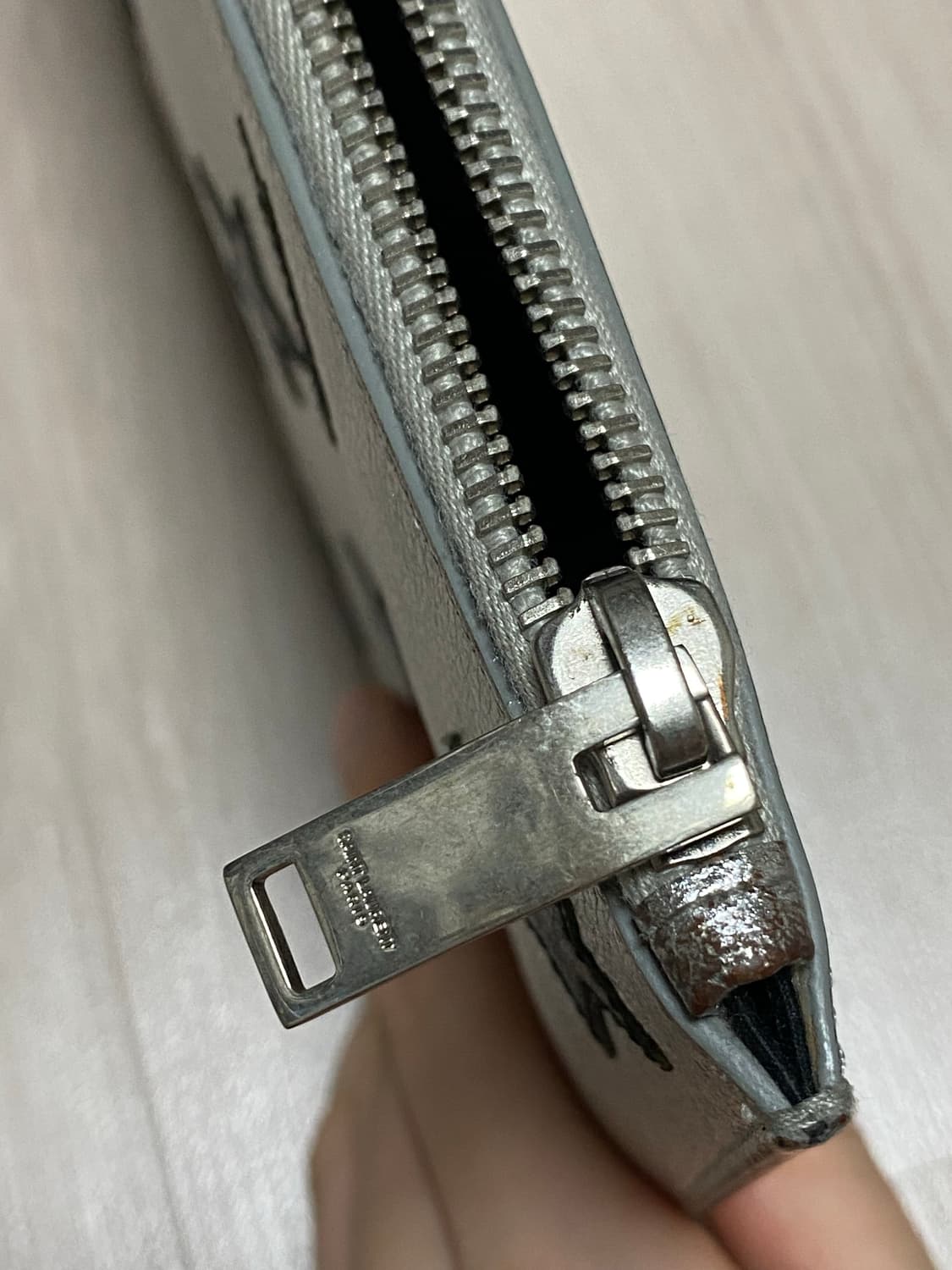 생로랑(saint laurent) 스타 실버 클러치  상품이미지4