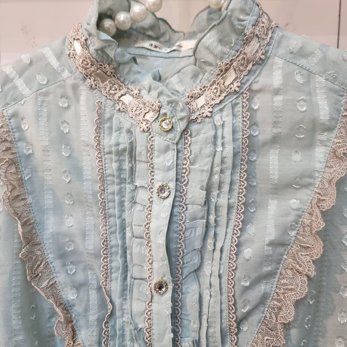 axes femme 악세스팜므 페일민트 도비 레이스 블라우스 상품이미지3