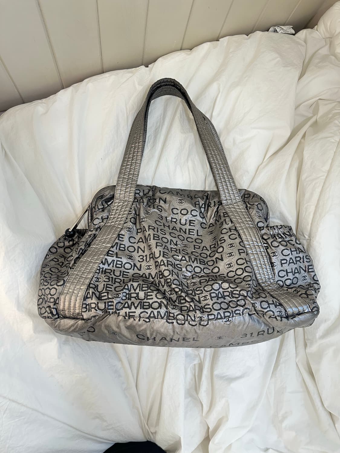 [A 정품] 샤넬 크루즈 토트 숄더백 실버 상품이미지1