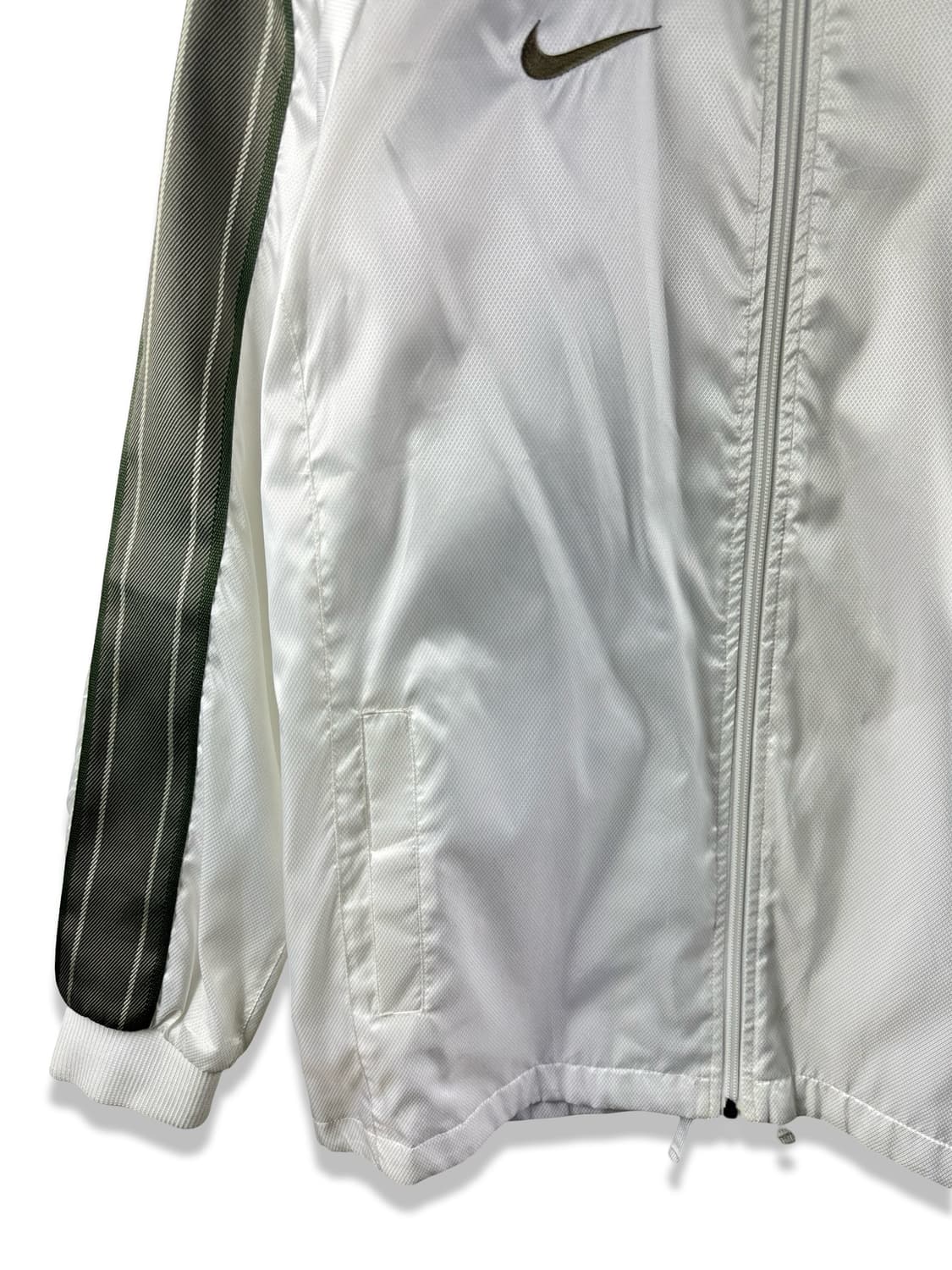 나이키 화이트 카키 바람막이2438 상품이미지5