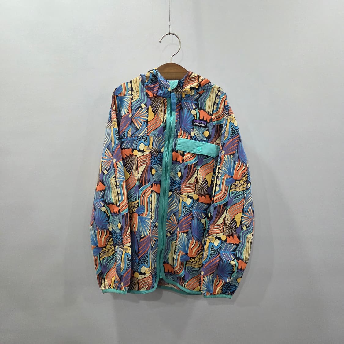 파타고니아 키즈 바람막이 M/10 상품이미지1