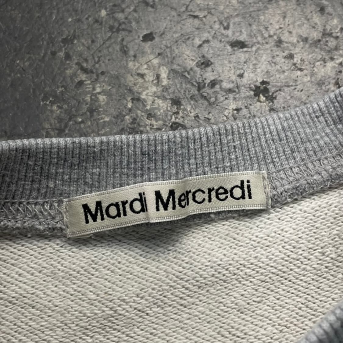 100 마르디 맨투맨  상품이미지3