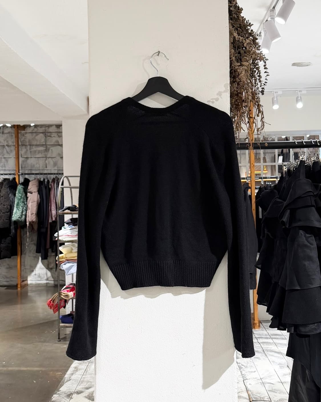 질샌더 블랙 딥 브이넥 캐시미어 니트 롱 슬리브 상품이미지6