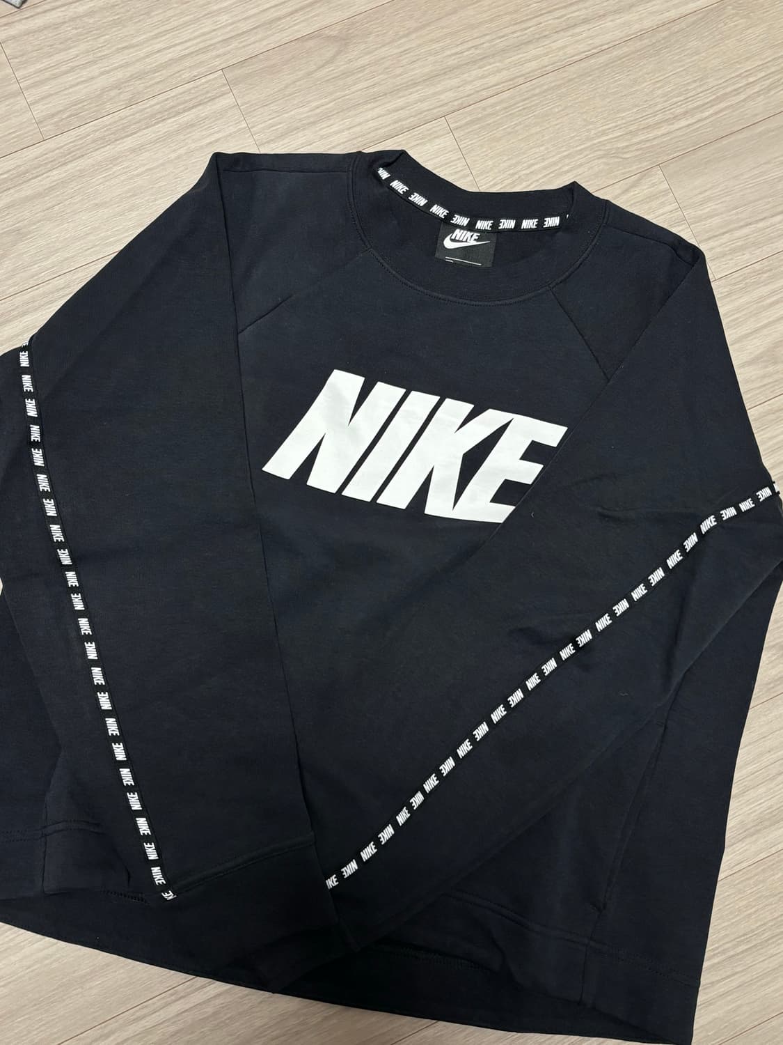 나이키 여성 크롭 맨투맨 L 상품이미지1