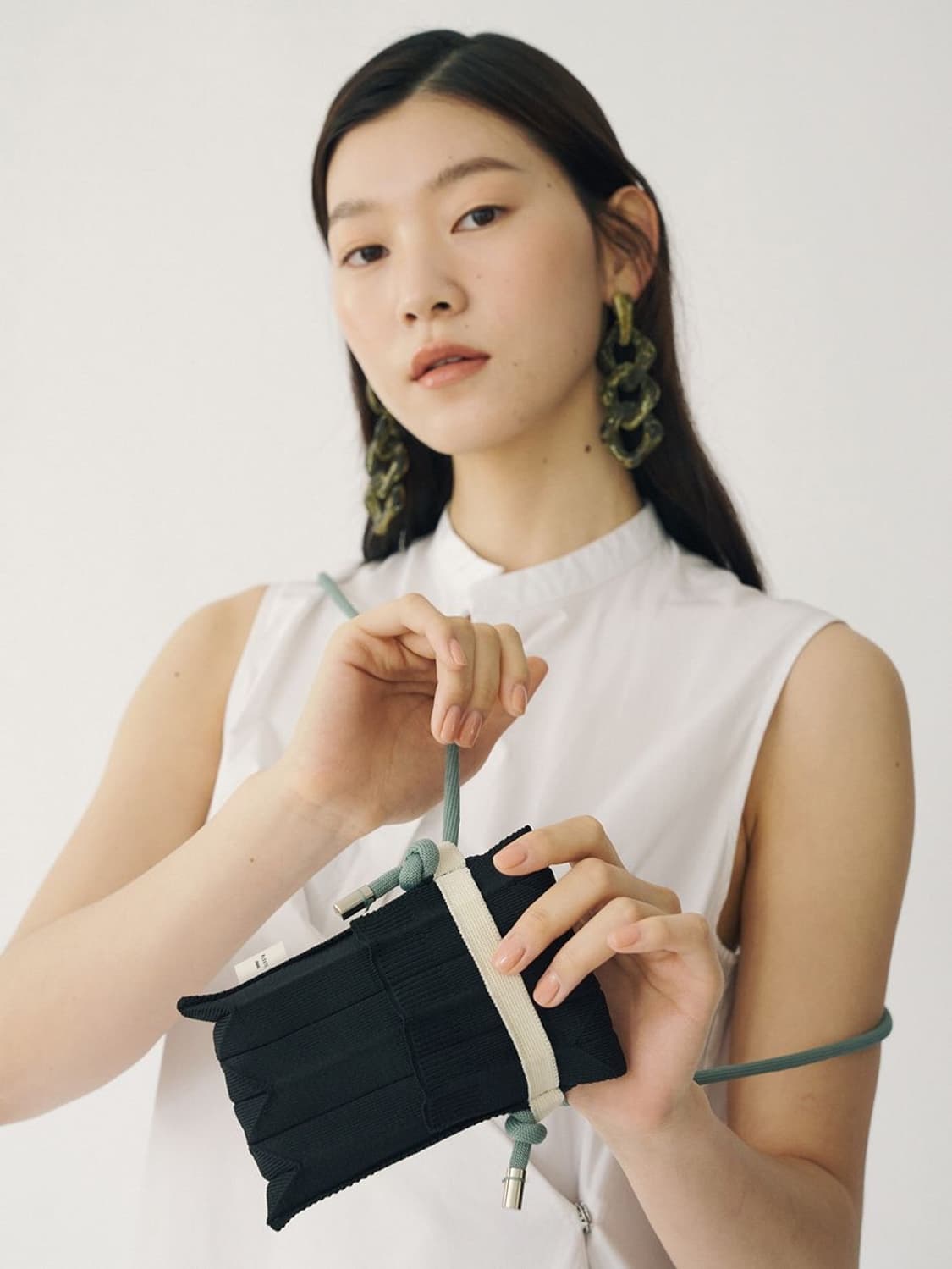 플리츠마마 나노백 블랙 미니 크로스백 상품이미지3