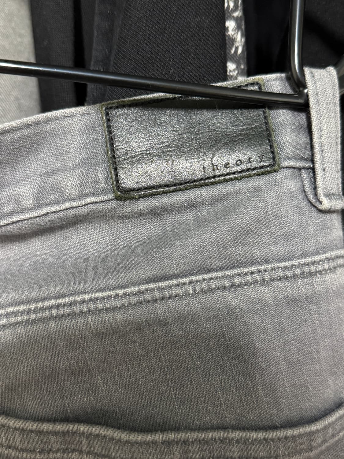 Theory 슬림핏 그레이 진 32 상품이미지5
