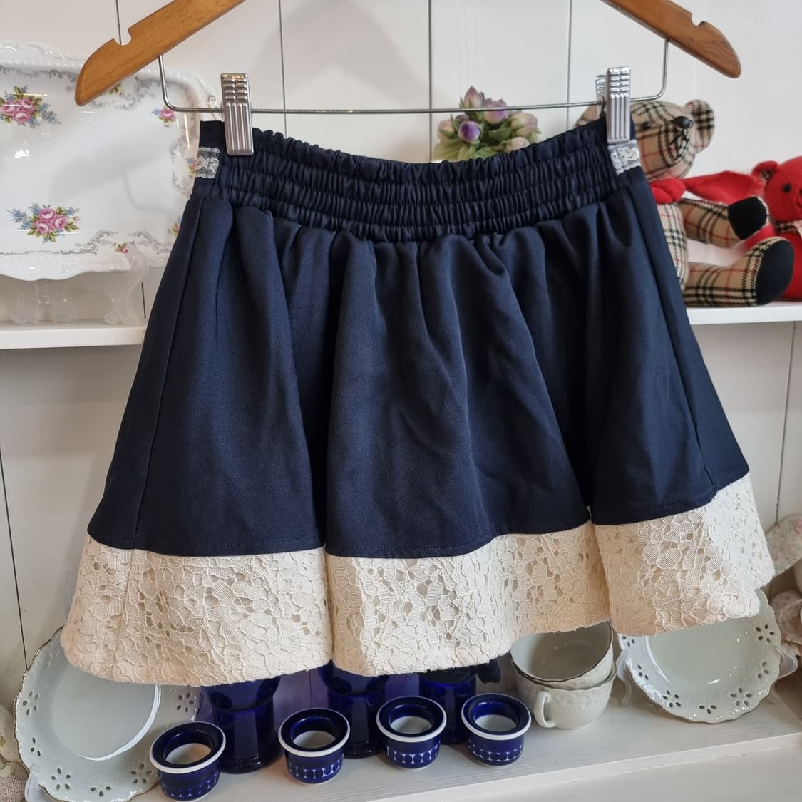 네이비 레이스 플레어 스커트 상품이미지3