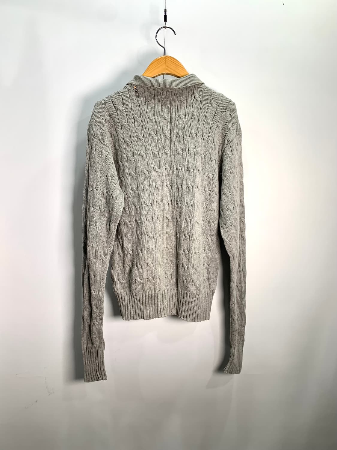 폴로 그레이 케이블 니트 상품이미지5