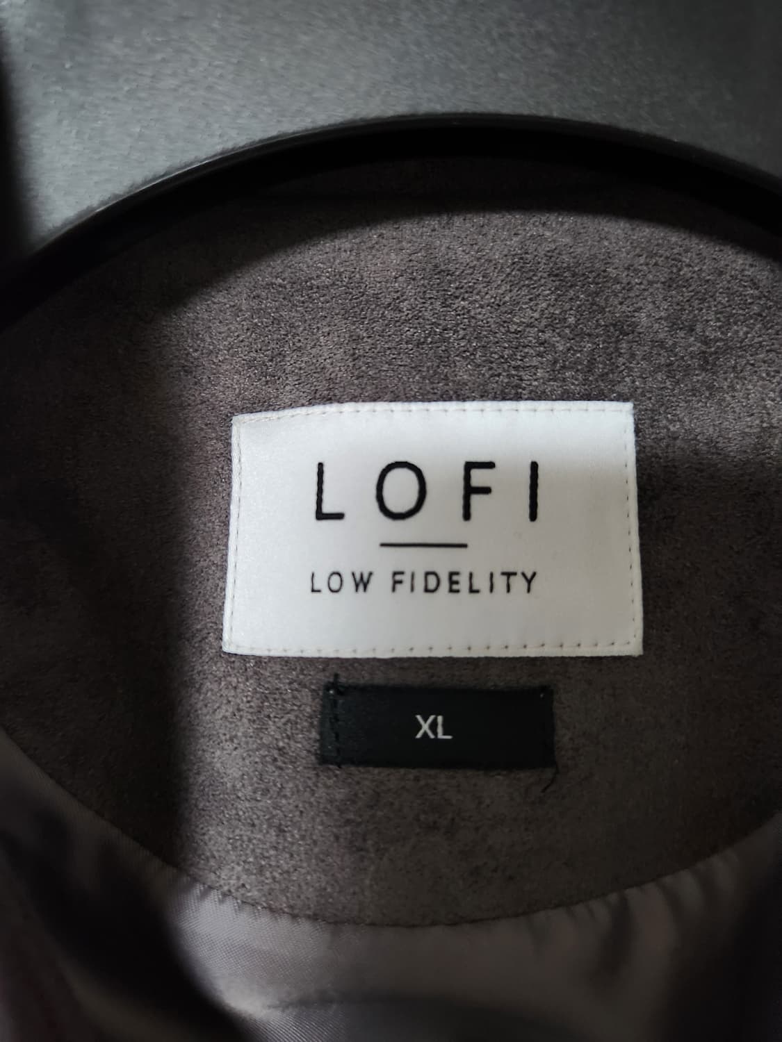 로파이 스웨이드 트러커 챠콜색상 xl사이즈 팝니다. 상품이미지2