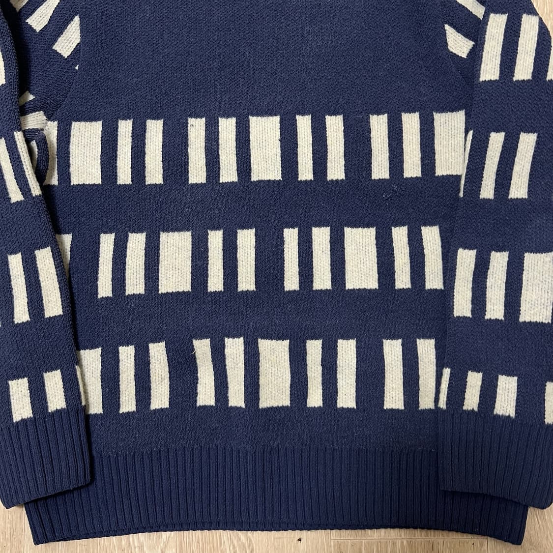 자라 남성 패턴 라운드 니트 M/95  상품이미지3