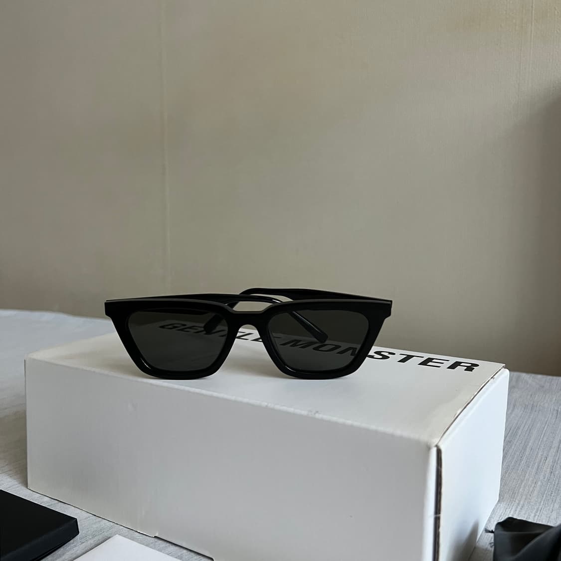 젠틀몬스터 아가일01 풀박스 상품이미지4