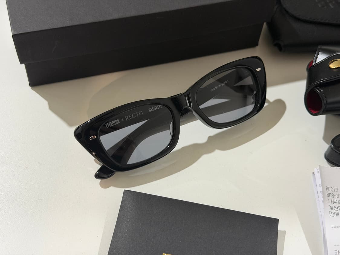 렉토 이펙터 BESSETTE (BLACK/DARK GREY) 팝니다 상품이미지2