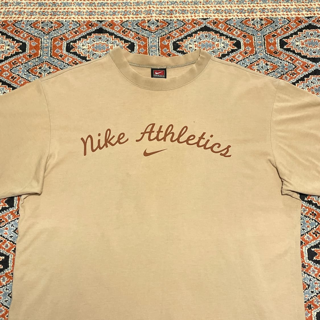 나이키 베이지 스우시 반팔티셔츠 남성L 상품이미지2