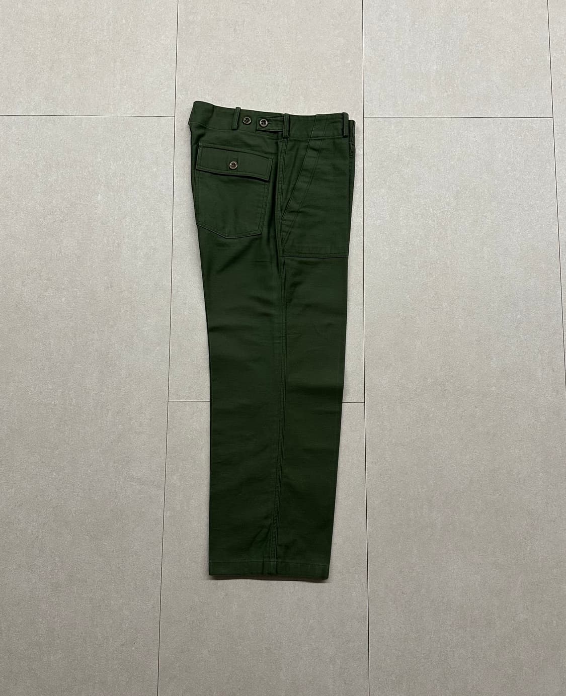 [2] 더패브릭 백사틴 퍼티그팬츠 올리브 그린 상품이미지4