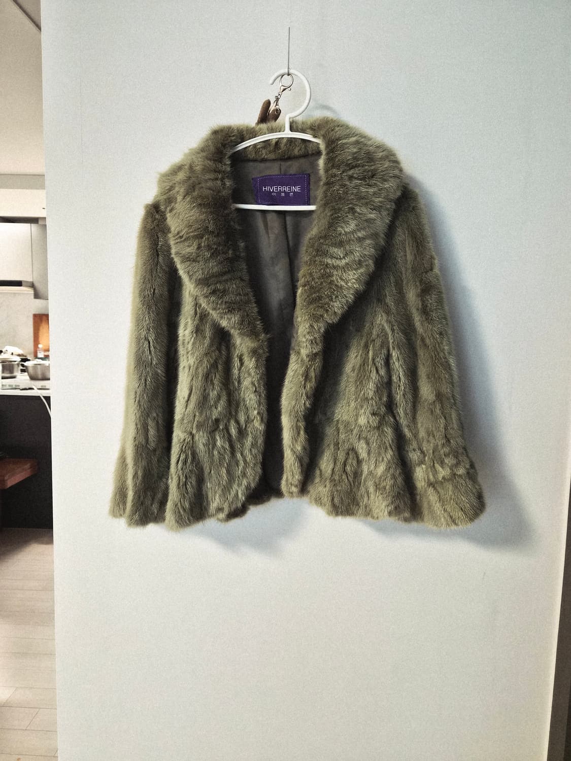 이벨렌 하이베르망(HIVERREINE) 리얼 밍크 하프 코트 판매합니다 상품이미지2