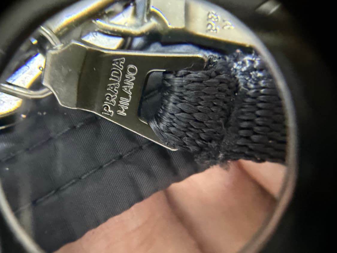 (정품) 프라다 나일론 점퍼 네이비 52size 상품이미지5