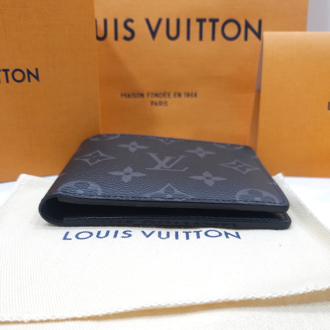 루이비통 슬렌더 월릿 모노그램 이클립스 반지갑 상품이미지3