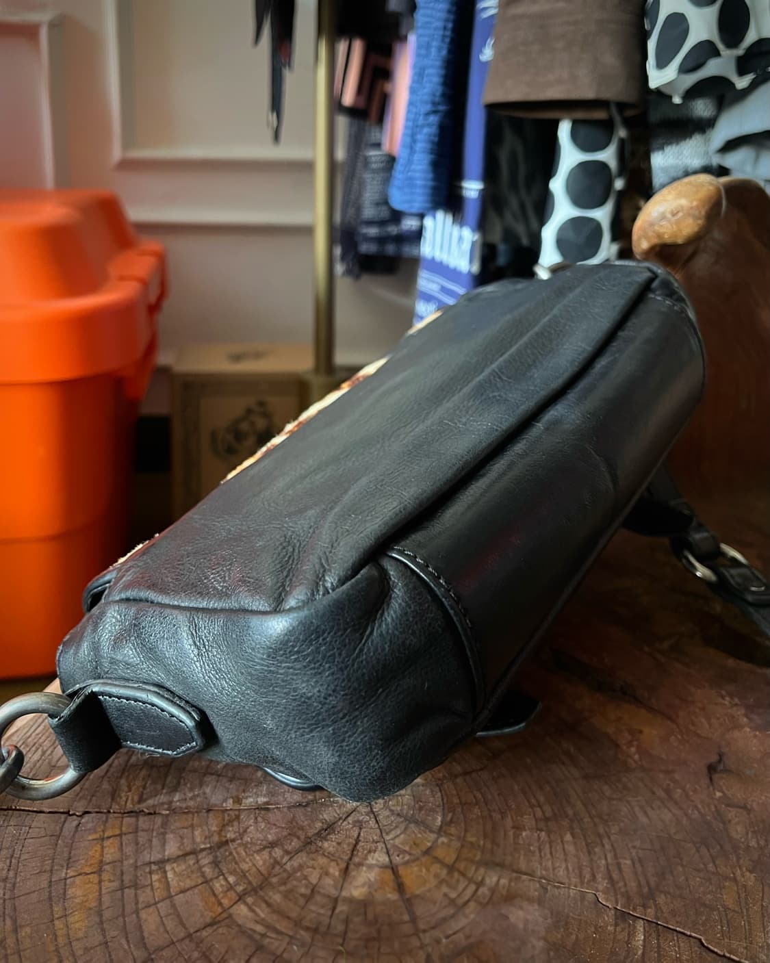 ASH Calf-Hair Trimming 2-Way Chain Bag 상품이미지7