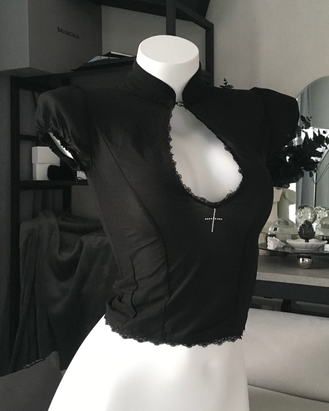༒ Gothic Cross Crop Top 상품이미지1