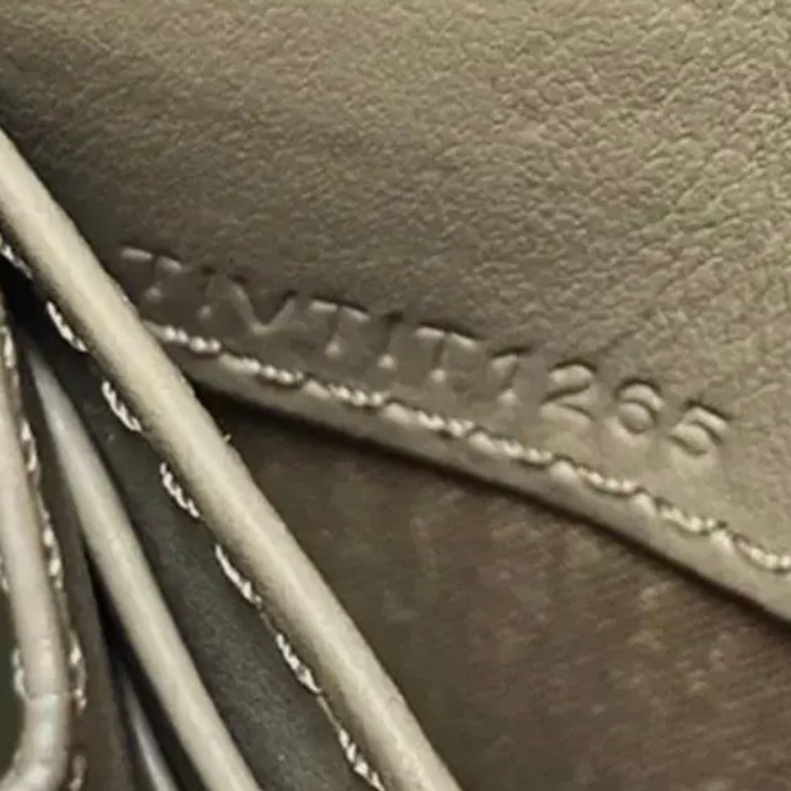 [정품]BURBERRY 버버리 헤이마켓 클래식체크 소가죽 장지갑 상품이미지8