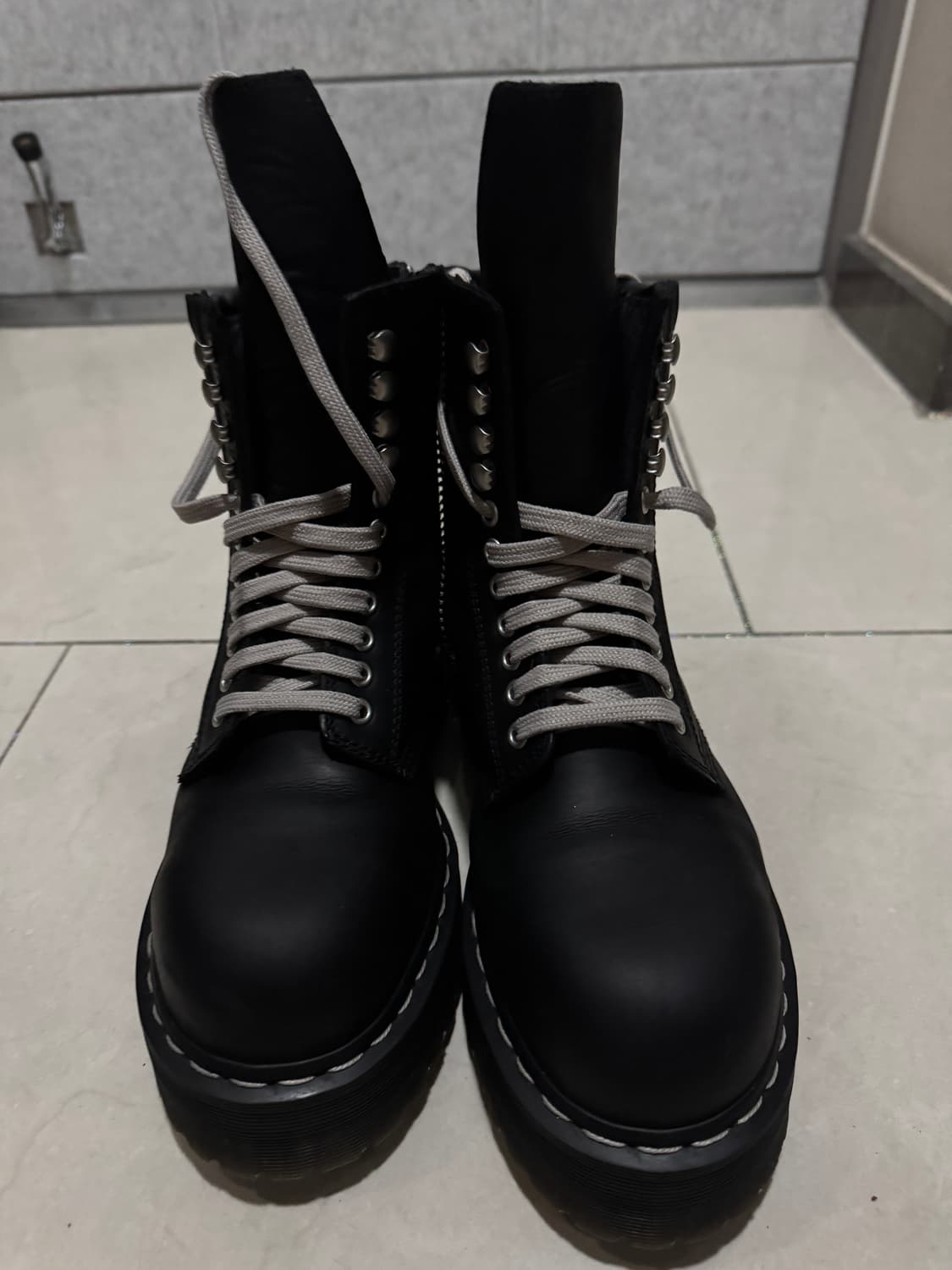 닥터마틴X릭오웬스 상품이미지1