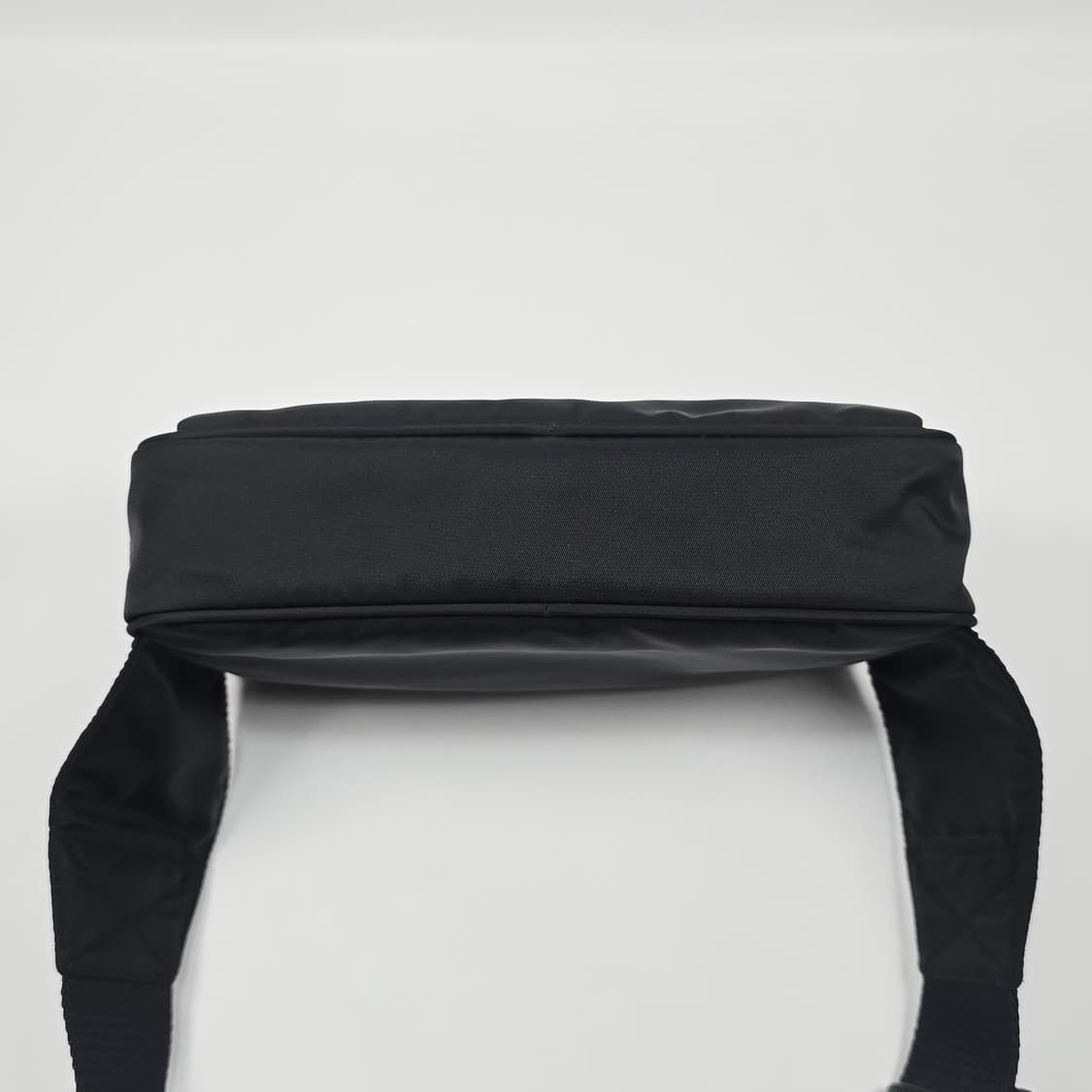 프라다 리나일론 벨트백 상품이미지6