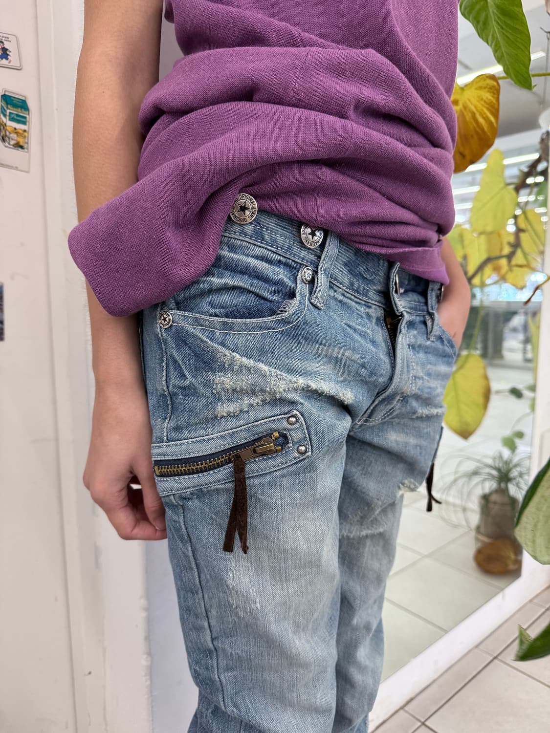 destroyed straight jeans 상품이미지1