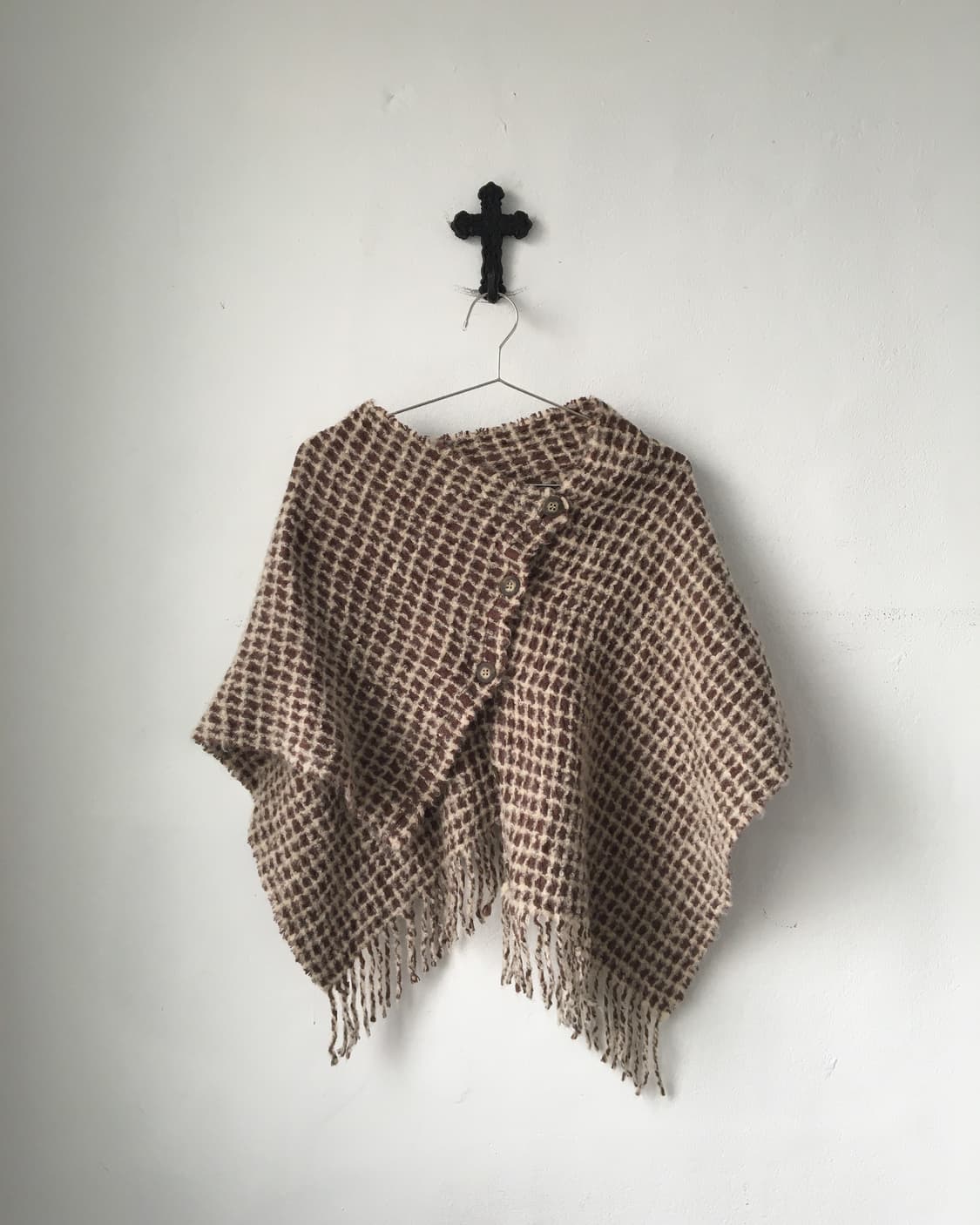 Fringe pattern knit cape 상품이미지2