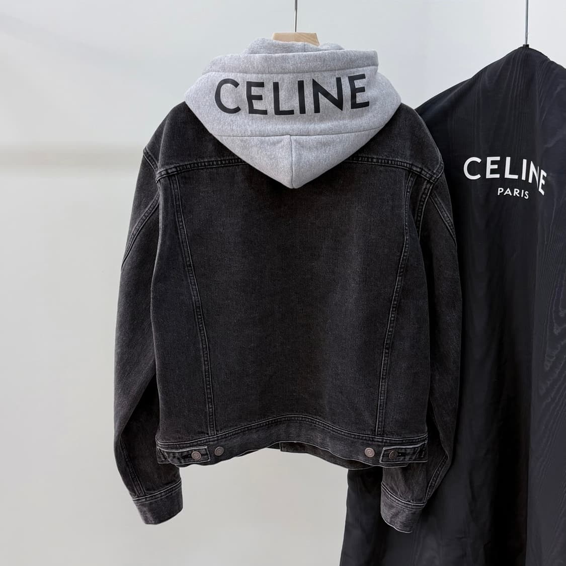 [S+급/XL] 셀린느 백로고 후드 데님 흑청자켓 상품이미지1