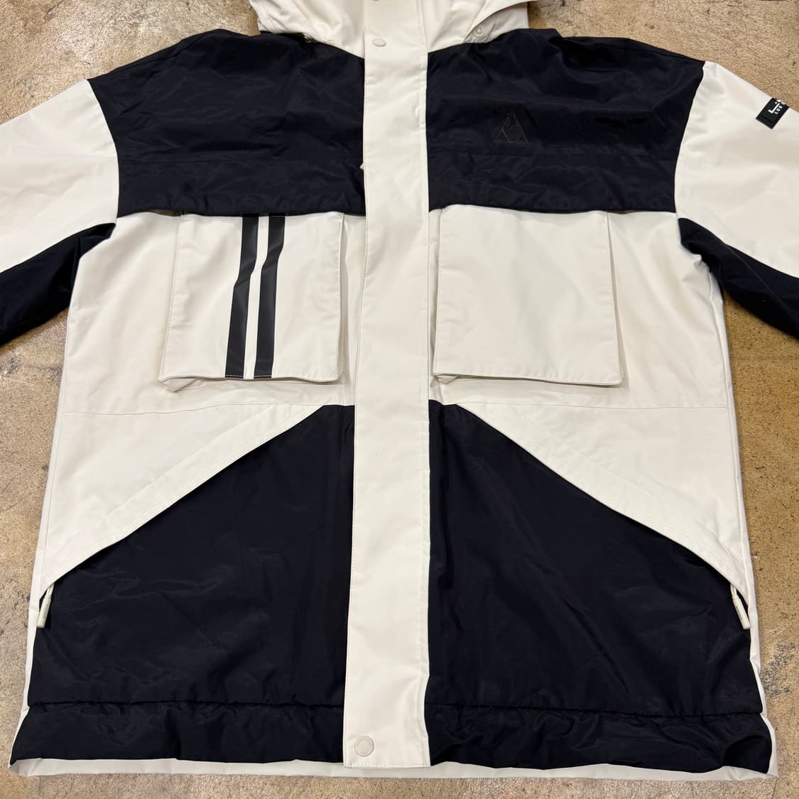 [정품/M] 르꼬끄 후드 바람막이 자켓 아이보리 블랙 b14 상품이미지3