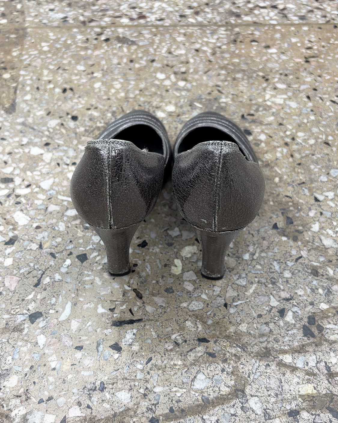 가스파르 유르키에비치 메탈릭 펌프 상품이미지4