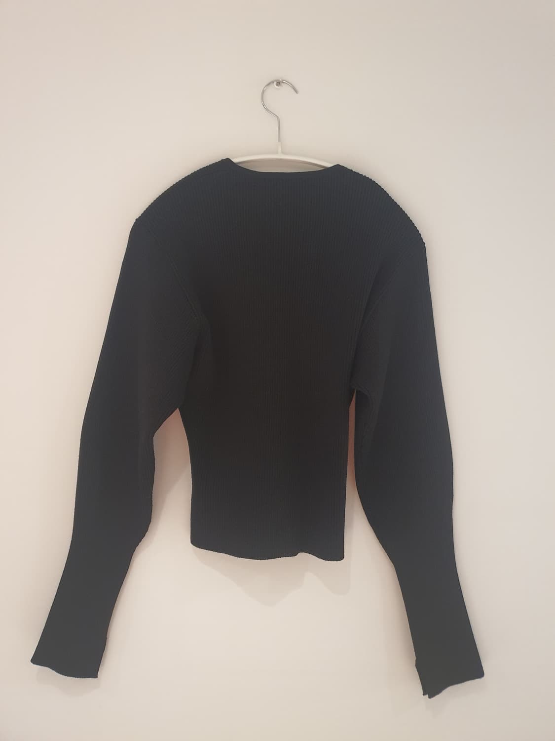 앤아더스토리즈 가디건 (블랙) 상품이미지4