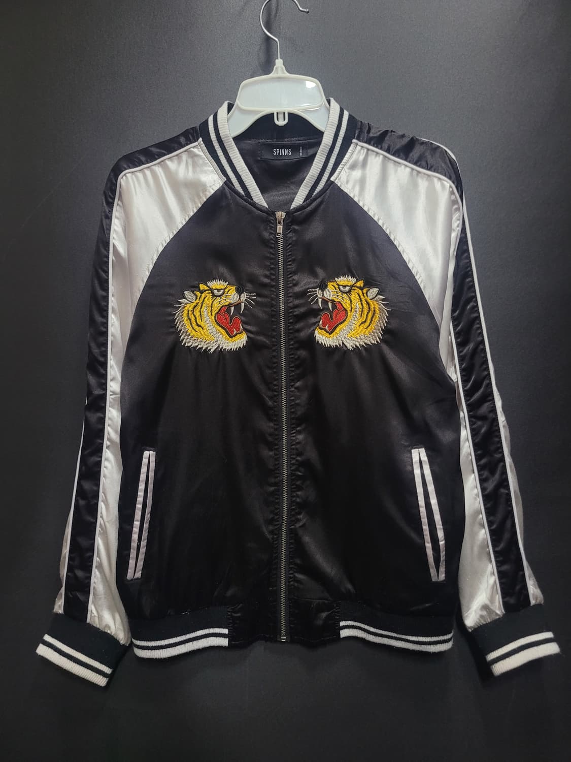 SPINNS 일본 빈티지 타이거 뱀부 죽호 자수로고 스카잔  상품이미지1