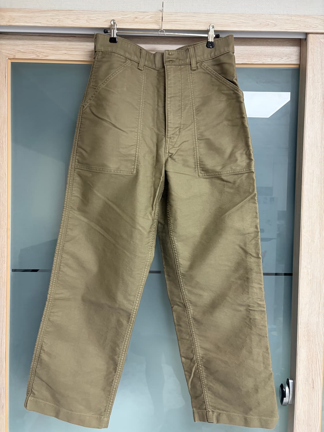 유니클로 U 와이드피트 워크팬츠 상품이미지1