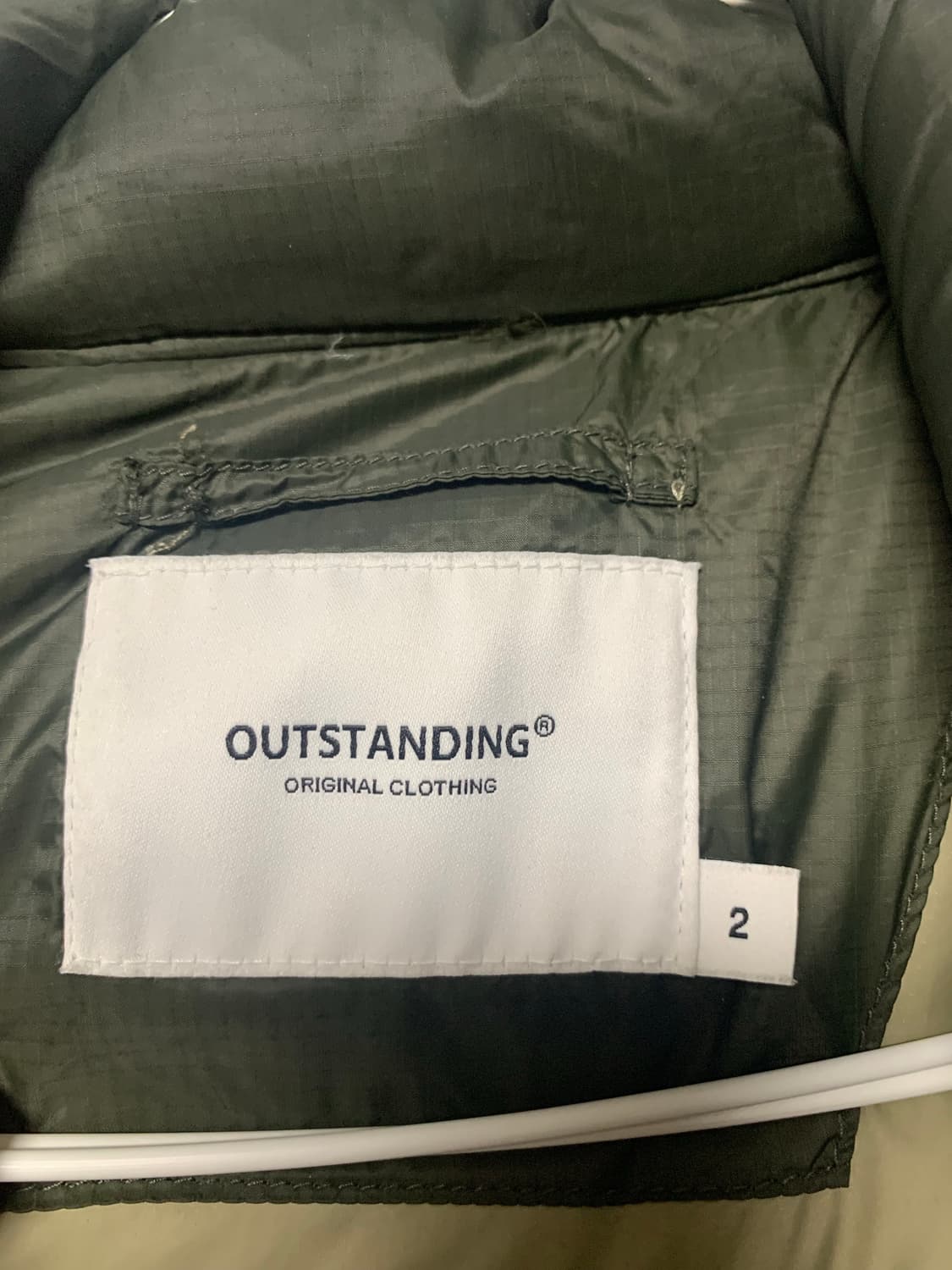 아웃스탠딩 카라코람 올리브 M 상품이미지3