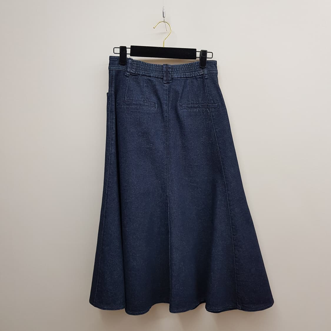 한섬 래트바이티 2021 플레어 데님 롱스커트  64-94사이즈 상품이미지3