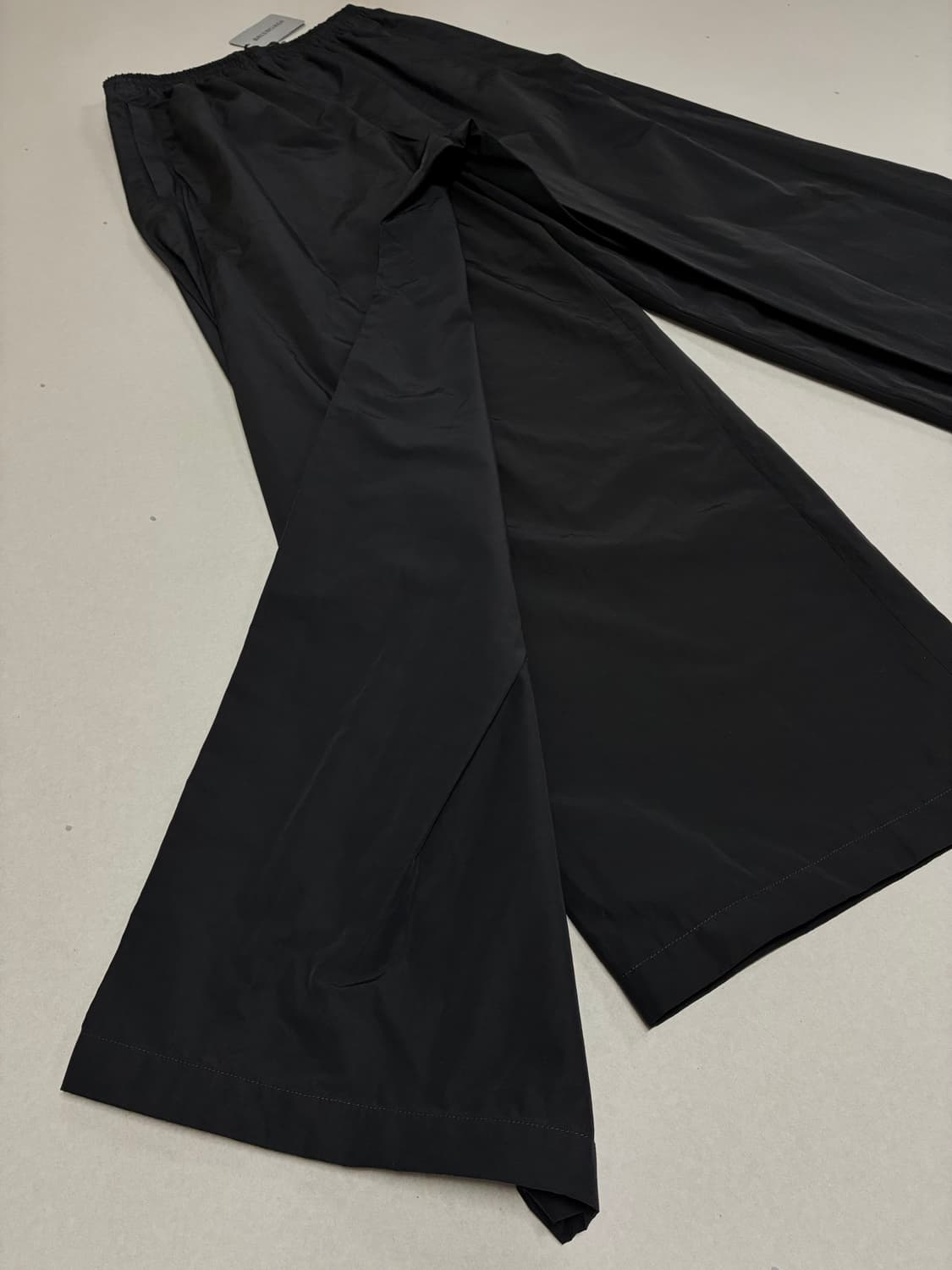 발렌시아가 더블 프론트 트랙 팬츠 블랙 상품이미지4