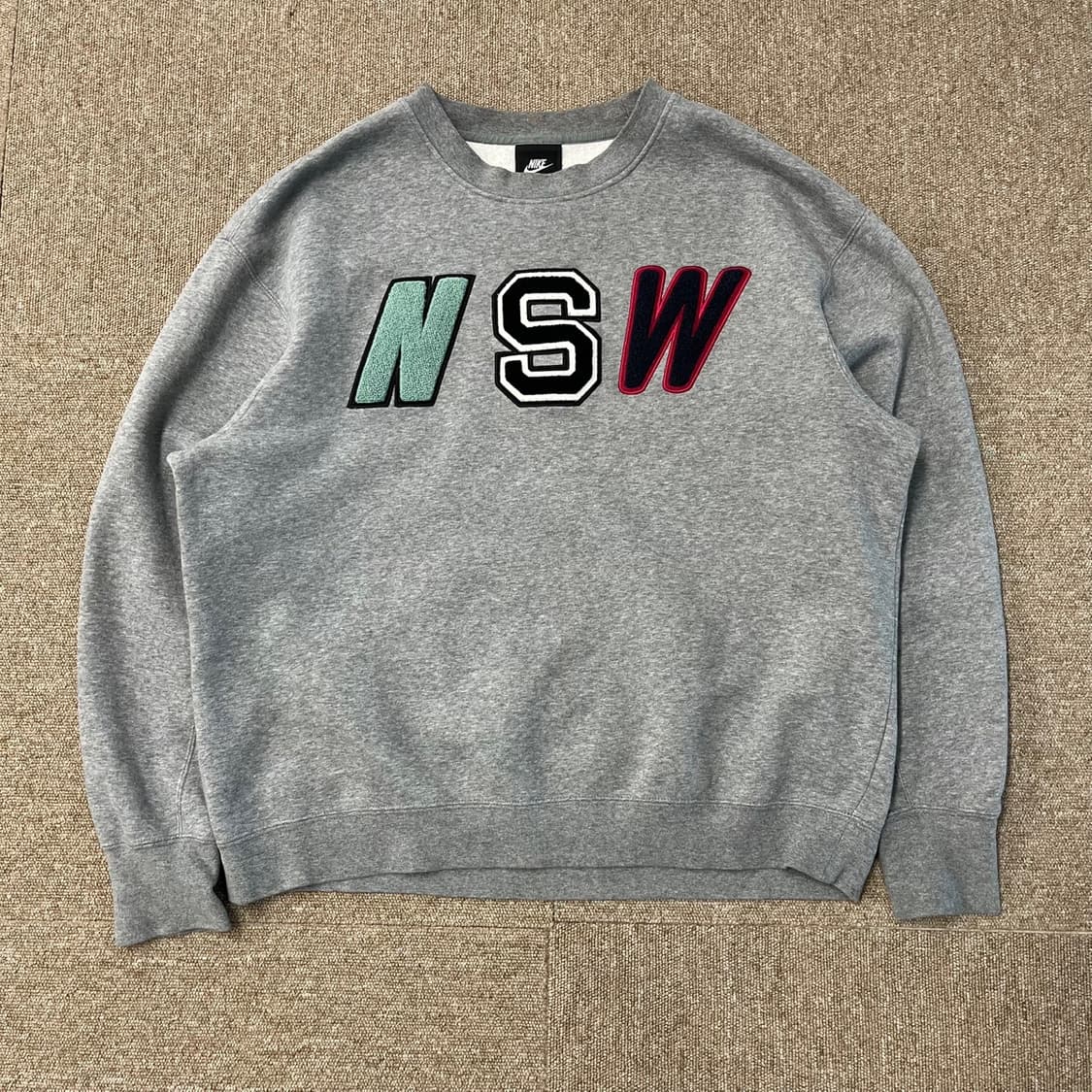 나이키 nsw 스우시 맨투맨 상품이미지2
