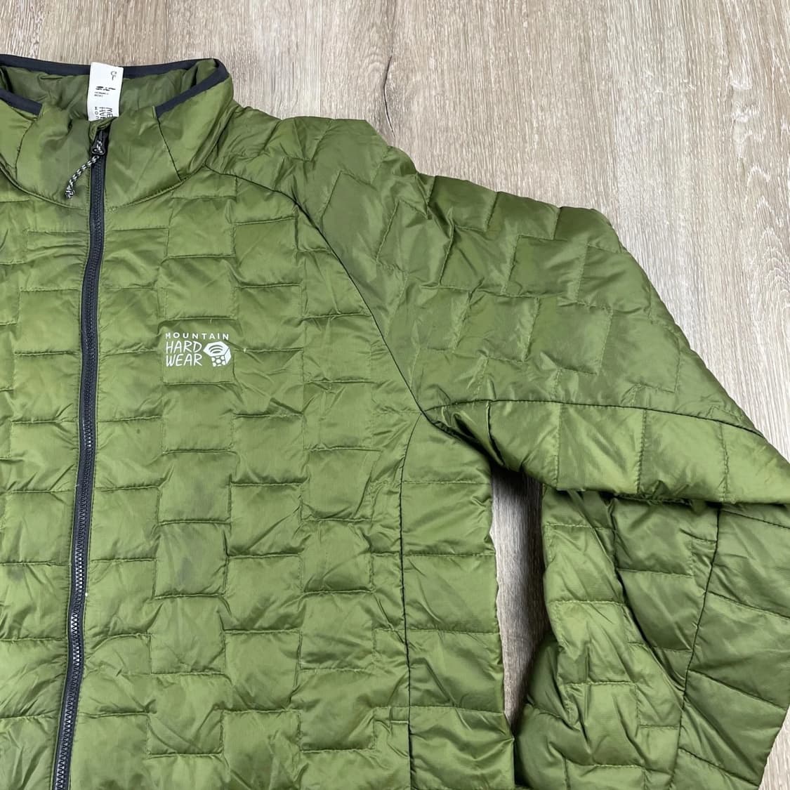마운틴하드웨어 테메스칼보르즈 경량패딩 라이트 캑터스 상품이미지3
