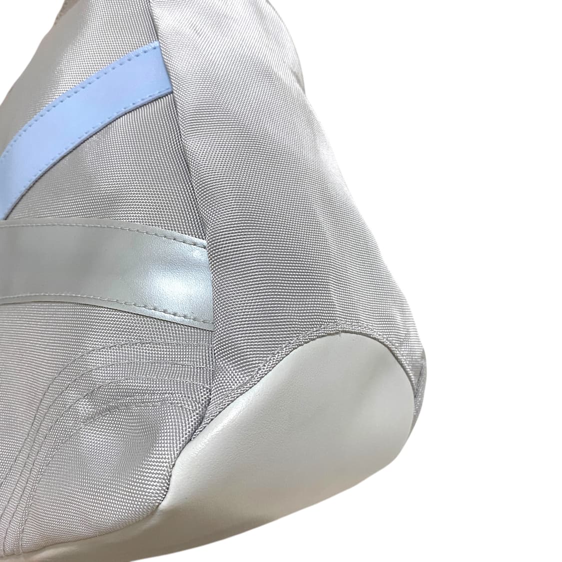 Reebok gray satin shoulder bag 상품이미지3