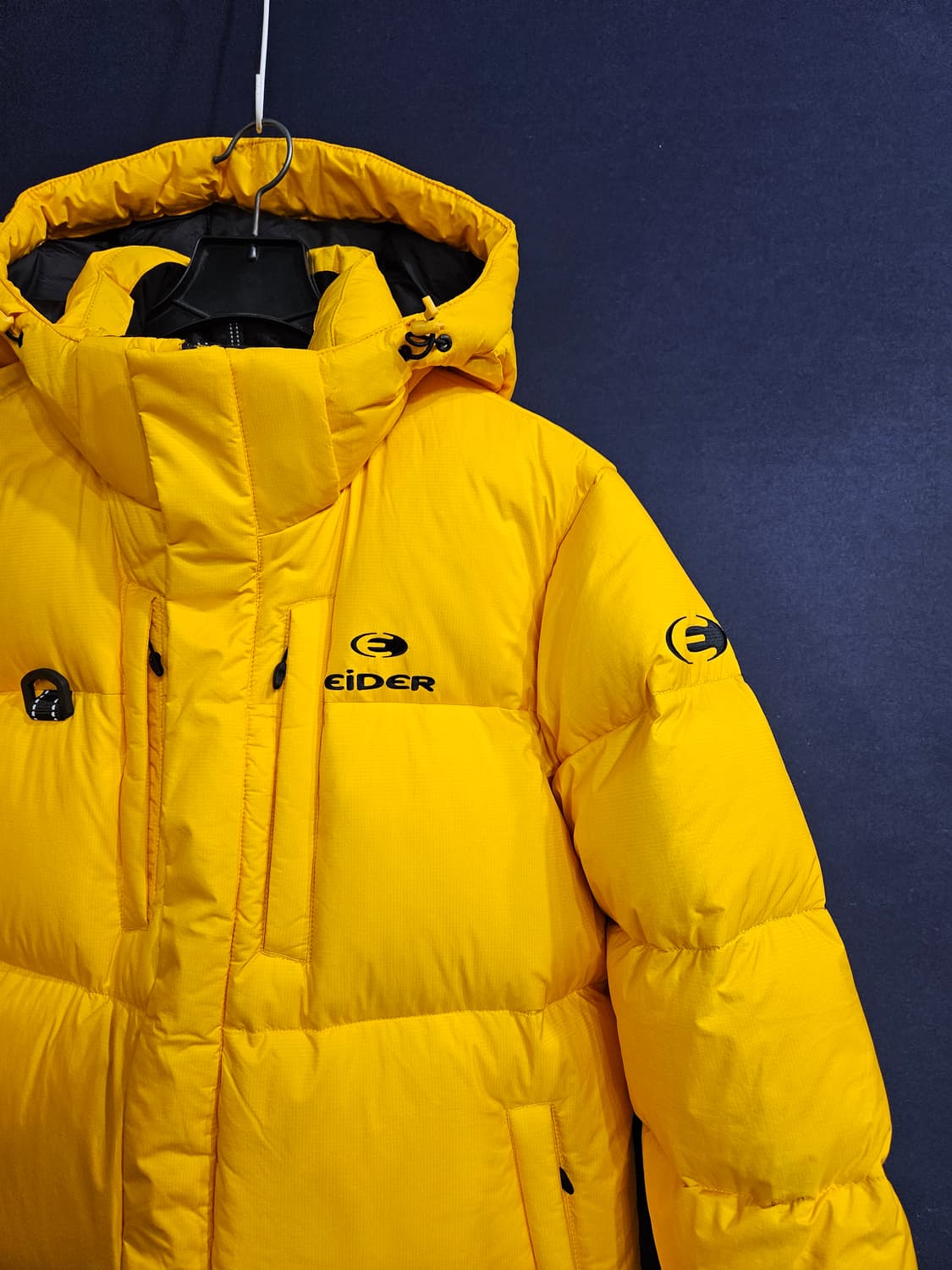 아이더 700필 디펜더 옐로우 남성 100 덕다운 패딩  상품이미지4