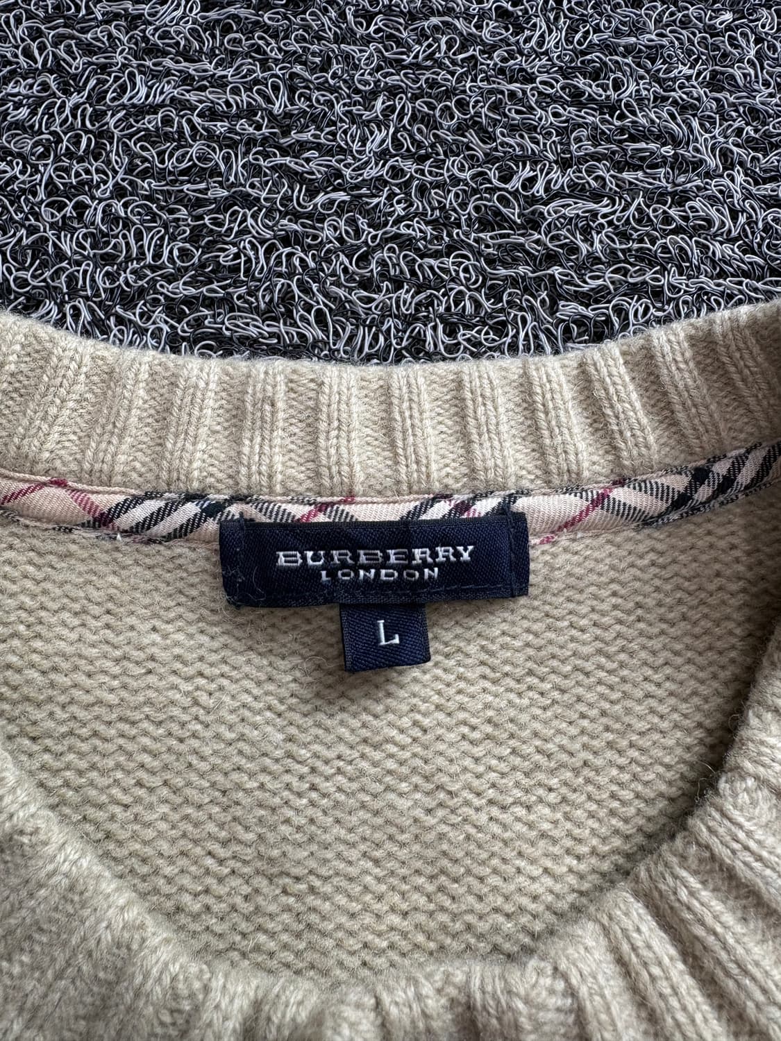 버버리 아카이브 헨리넥 니트 스웨터 2990 상품이미지3