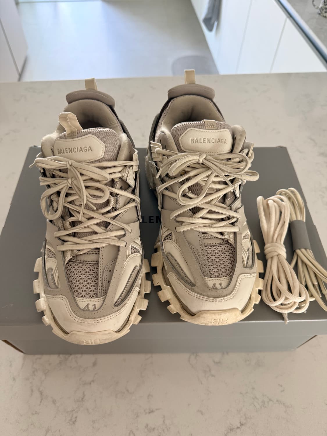 발렌시아가 트랙 41사이즈판매 상품이미지1