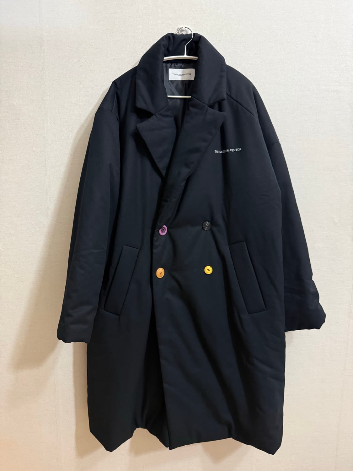 더뮤지엄비지터 원숄더 패디드 코트 상품이미지4