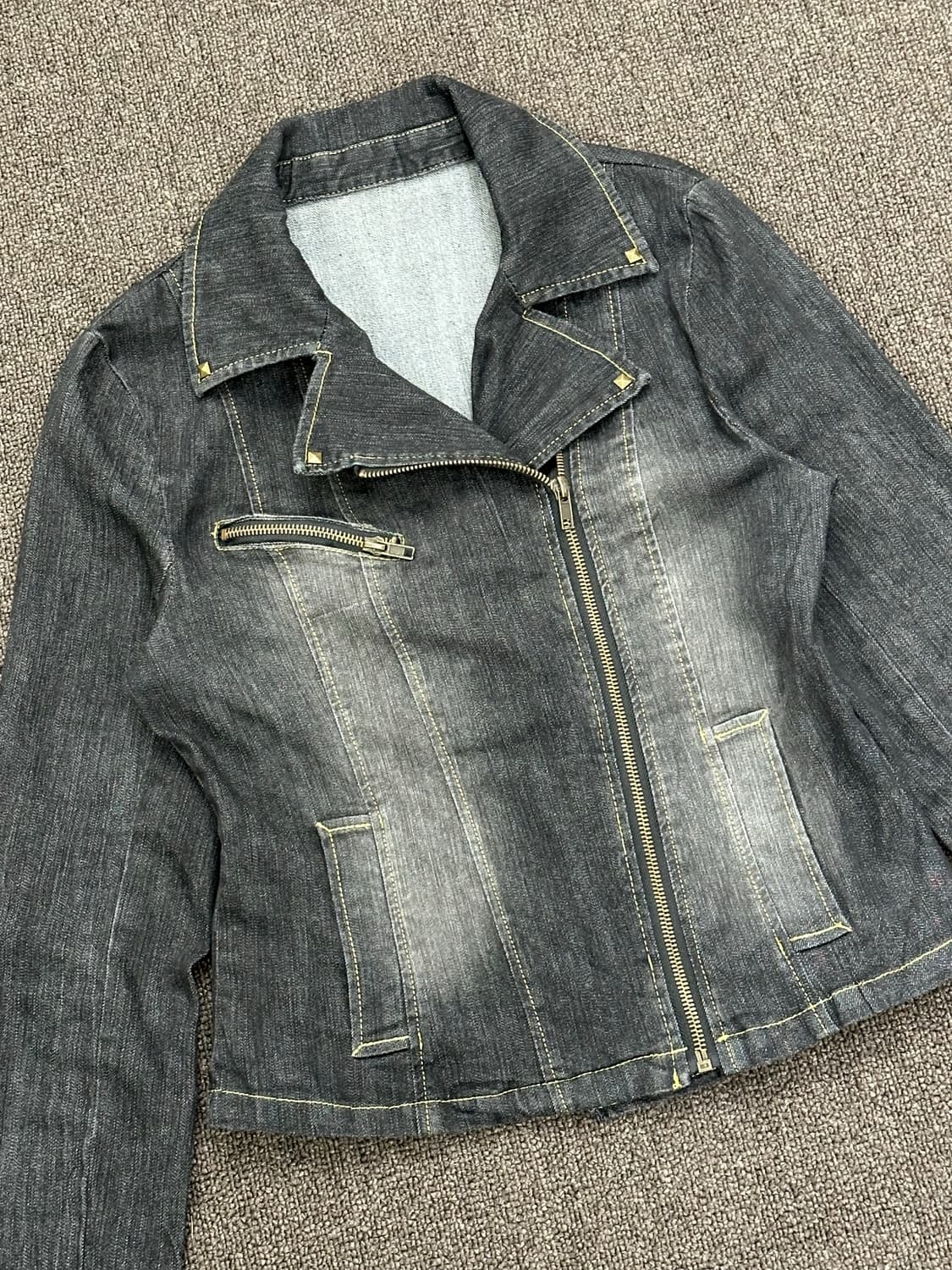 OS)Japanese vintage 여성 지퍼 흑청 트러커 데님자켓 상품이미지4