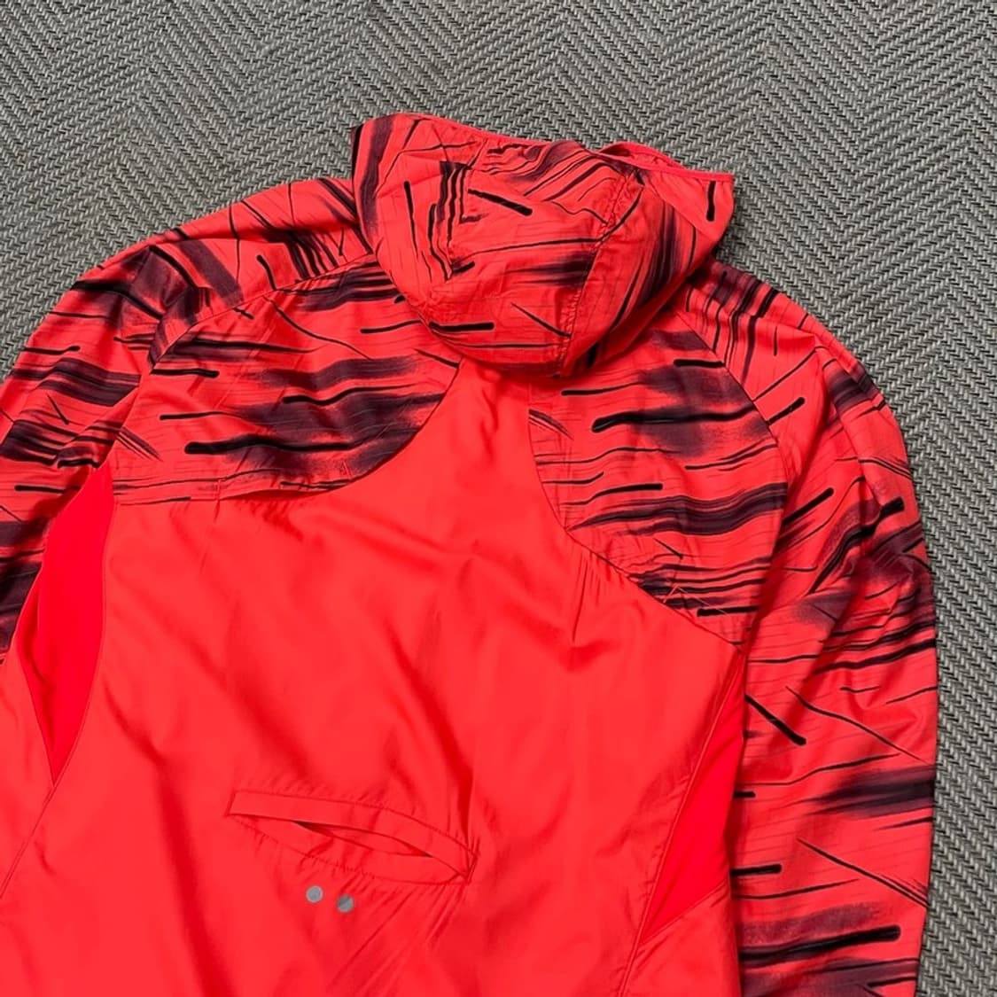 퓨마 패턴 바람막이 v0074 상품이미지5