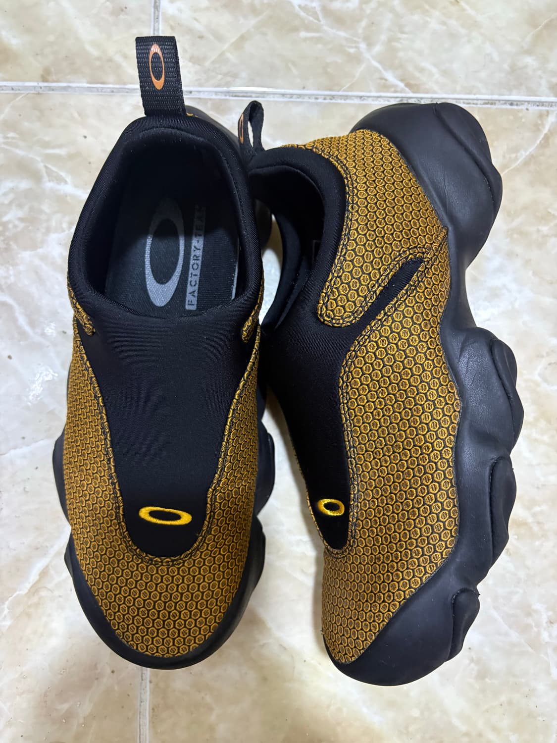 오클리 팩토리 팀 250 상품이미지1